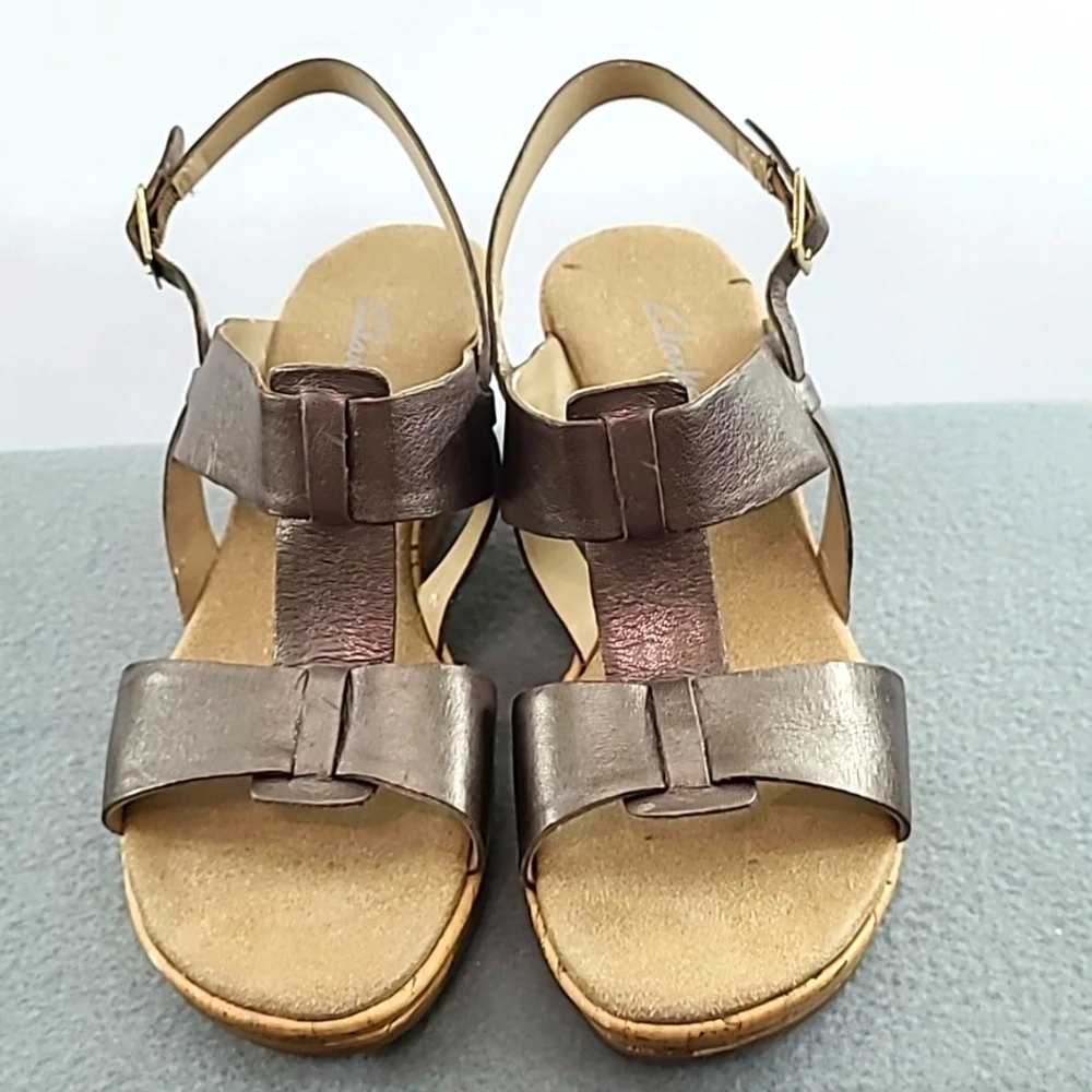 CLARKS Women's Pewter Open Toe Leather 3